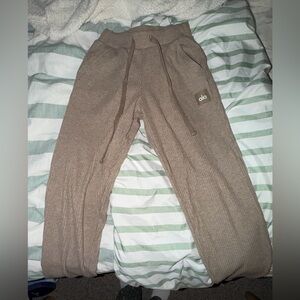 ALO Yoga Kids Brown Ribbed Joggers